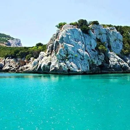 Capo Caccia With Private End Pool Appartement